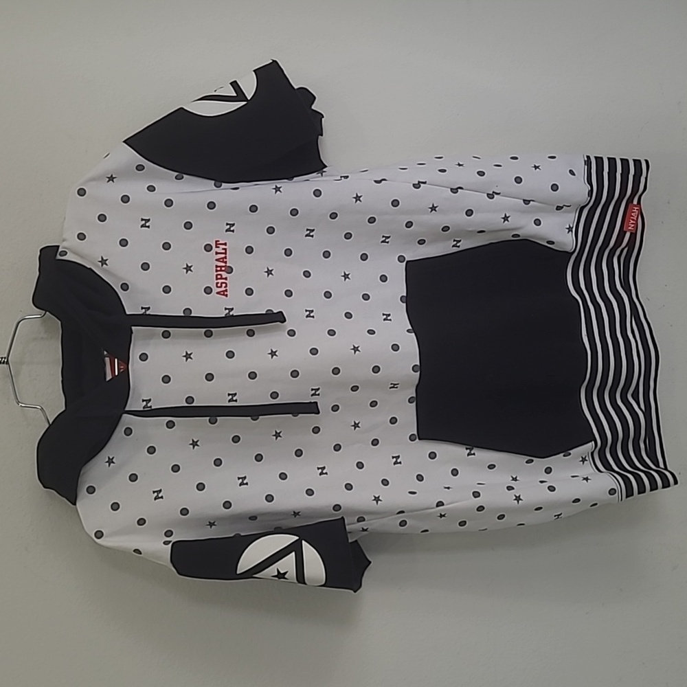 Asphalt Yacht Club Short Sleeve Hoodie Size XL
